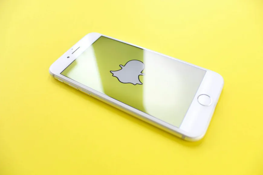 Snapchat wprowadza reklamy obok wiadomości od znajomych